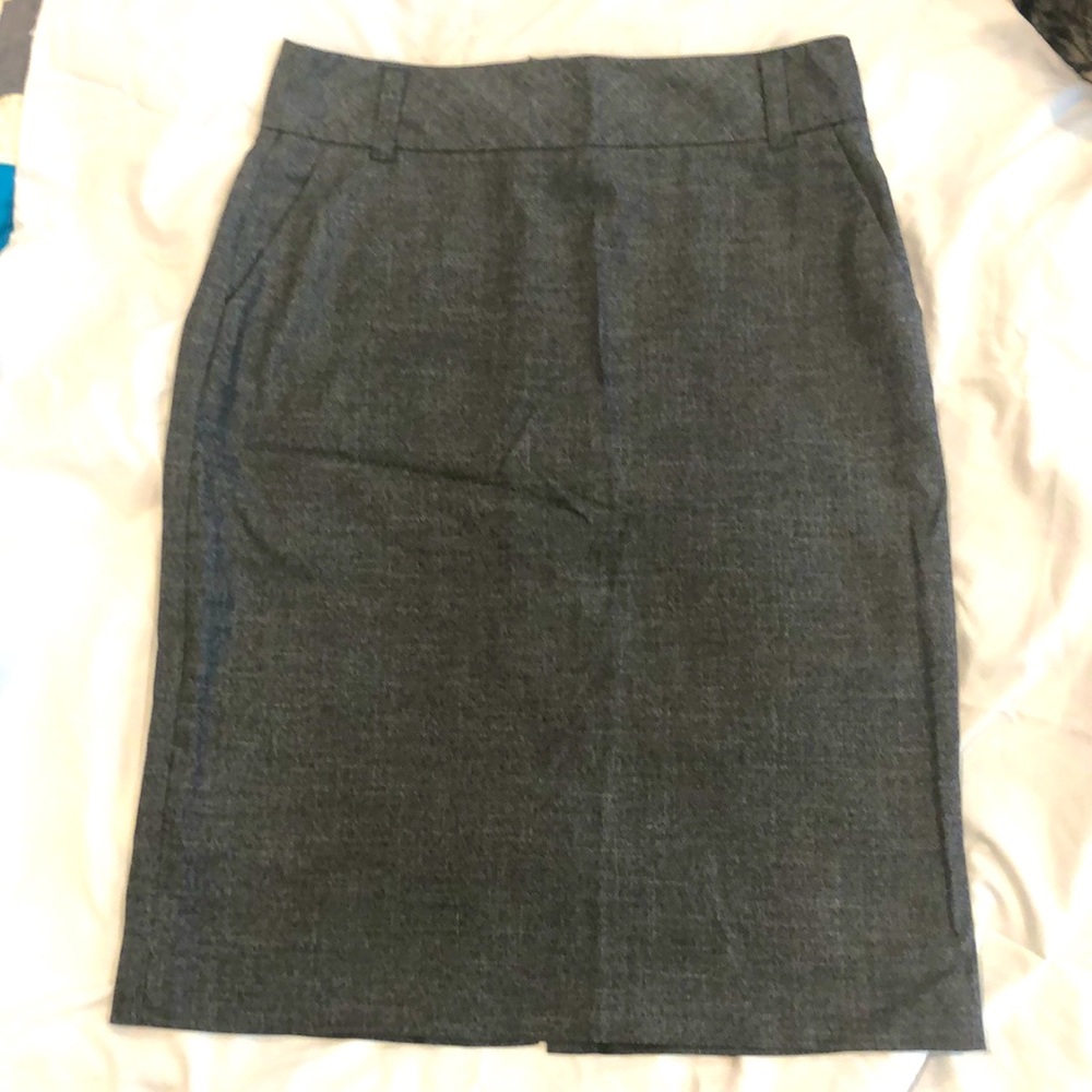 Banana republic pencil skirt.